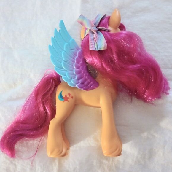 My Little Pony MLP Sunny Starscout Ribbon Hairstyles Figure + Accessories - Picture 4 of 7